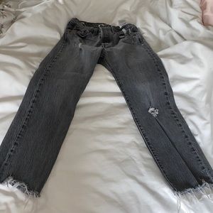 Levi mid rise jeans - 26